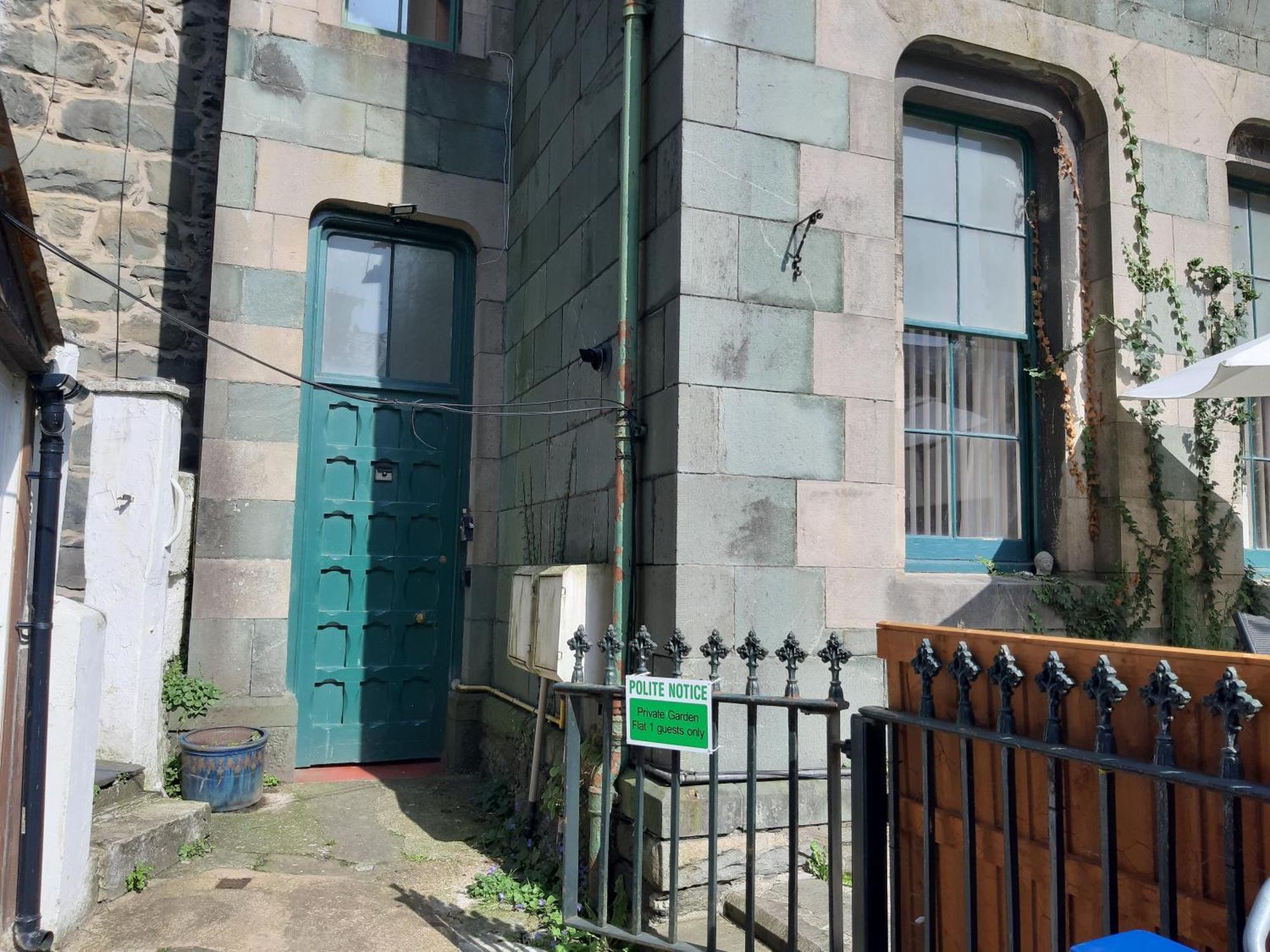 Ground Floor Barmouth Centre Apartment With Garden Exterior foto